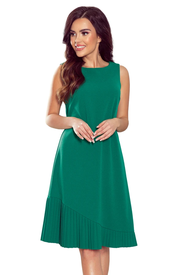 308-1 KARINE - rochie trapezoidală cu plisă asimetrică - VERDE